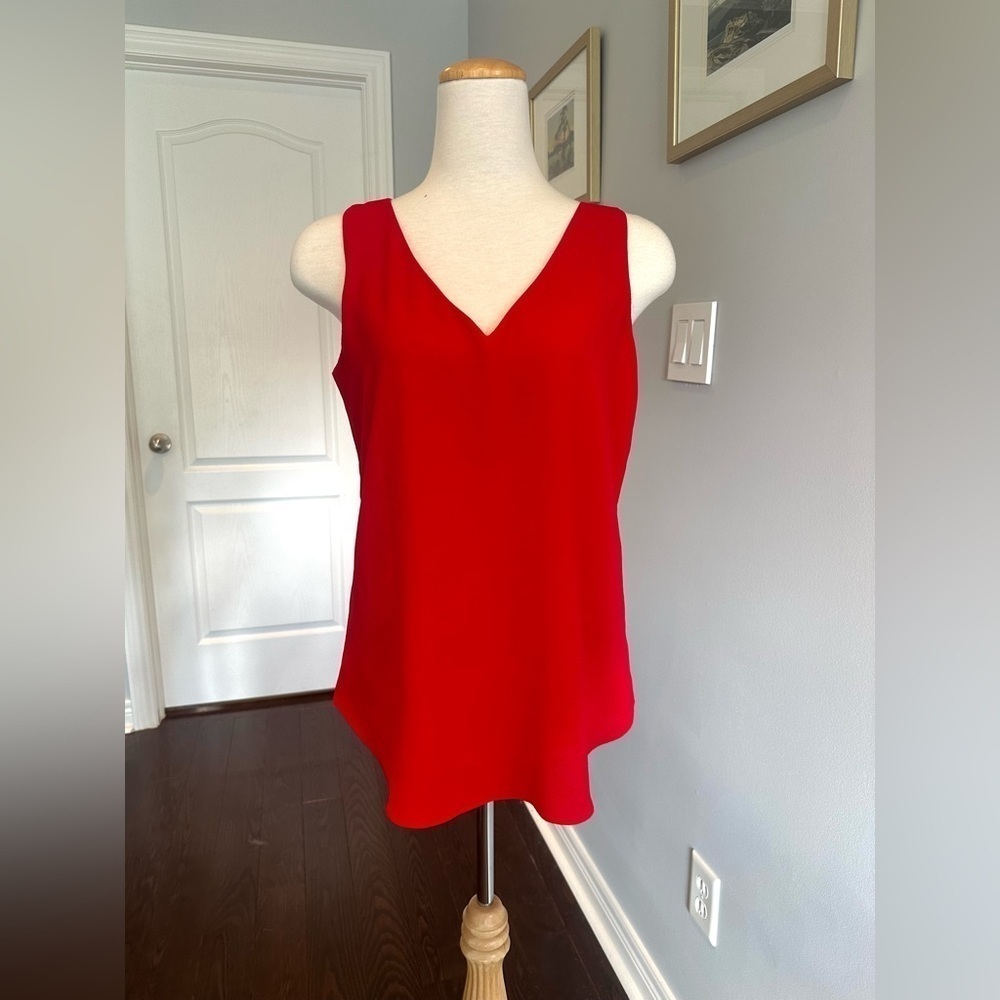 MELANIE LYNE V Neck Sleeveless Light Crepe Blouse in Red.